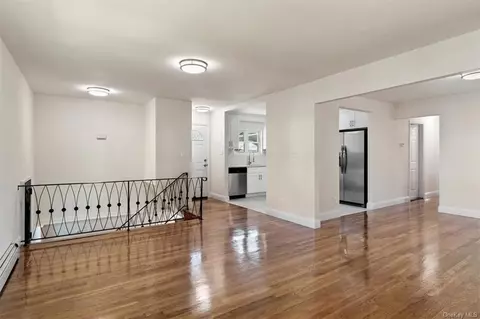 225-28 112th Ave, New York, NY 11429