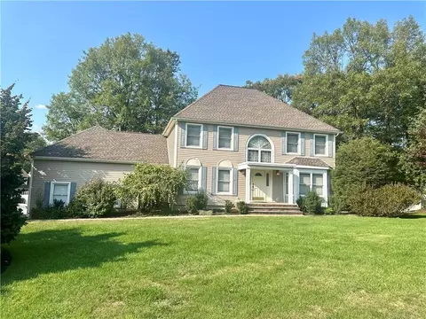 98 Pelham Dr, Cornwall, NY 12518