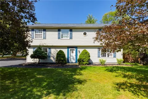 1 Eagle Ln, Poughkeepsie, NY 12601