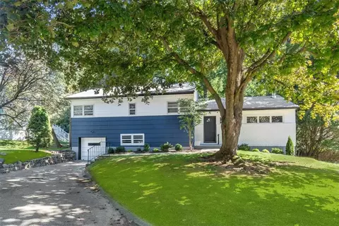 31 Mountainview Ave, Greenburgh, NY 10502