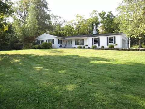 16 Jo Ann Rd, East Fishkill, NY 12533