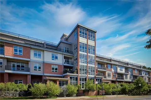 30 Beekman St #214, Beacon, NY 12508