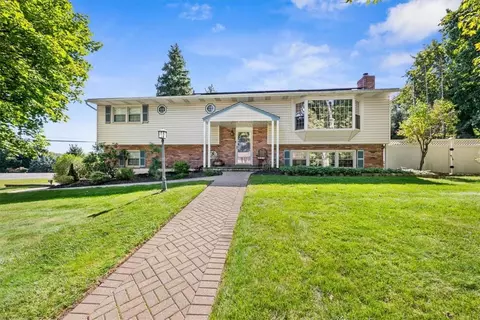 2 Forestdale Ave, Monroe, NY 10950