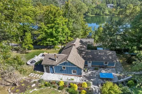 21 Sparrow St, Monroe, NY 10950