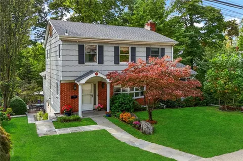 72 Linwood Rd, New Rochelle, NY 10804