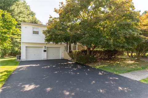 4 Meyer Oval, Orangetown, NY 10965