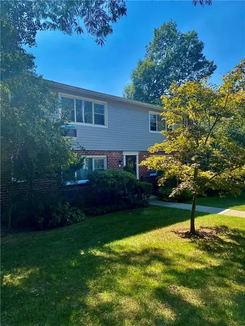 50 Charter Cir #C, Ossining, NY 10562