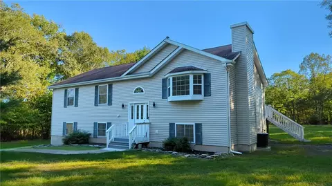 423 Budd Rd, Mamakating, NY 12790