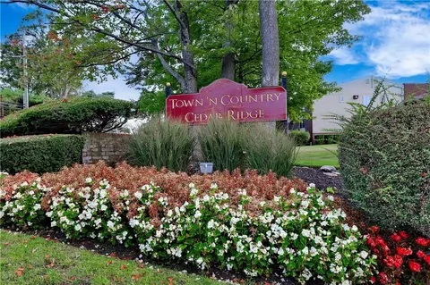 288 Country Club Ln, Pomona, NY 10970