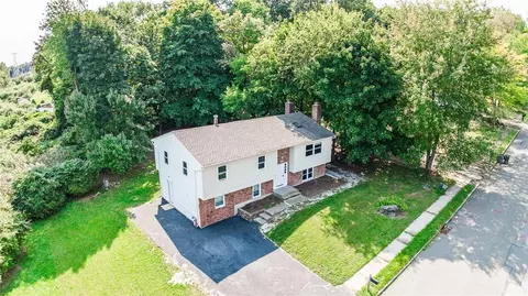 54 Spring Brook Rd, Clarkstown, NY 10954