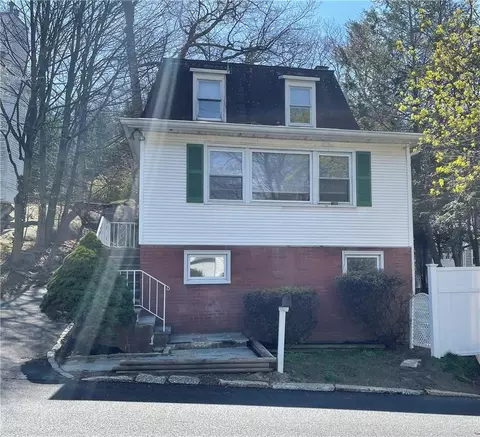 64 Mountain Rd, Greenburgh, NY 10533