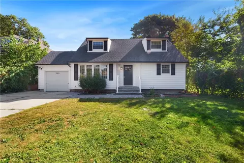 255 Bayview Ave, Amityville, NY 11701