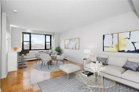 25 Stewart Pl #410, Mount Kisco, NY 10549