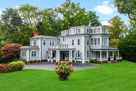 835 Claflin Ave, Mamaroneck, NY 10543