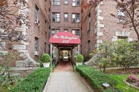 312 Main St #5G, White Plains, NY 10601