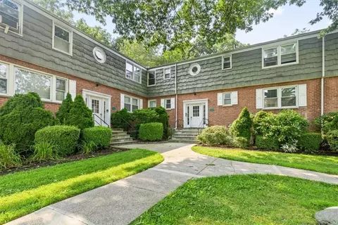 907 Palmer Ave #H3, Mamaroneck, NY 10543