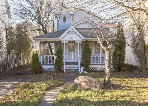 313 Sheldon Ave, Staten Island, NY 10312