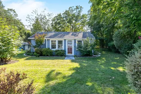 190 Richmond Rd E, Southold, NY 11971