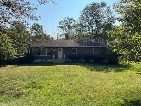 320 Petticoat Ln, Crawford, NY 12721