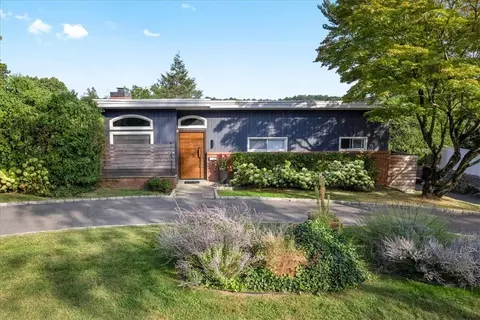170 Wyndcliffe Rd, Scarsdale, NY 10583