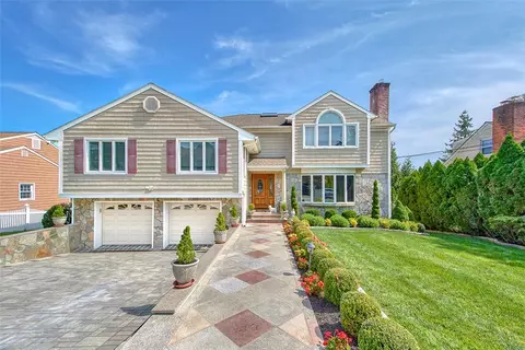 43 Priscilla Ln, Port Chester, NY 10573