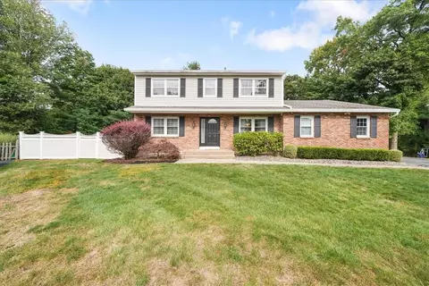 16 Edgebrook Ct, Clarkstown, NY 10956