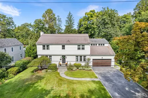 12 Robinhood Rd, White Plains, NY 10605