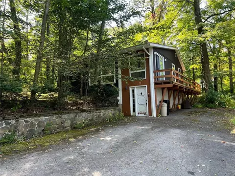 14 Sunset Trl, Monroe, NY 10950