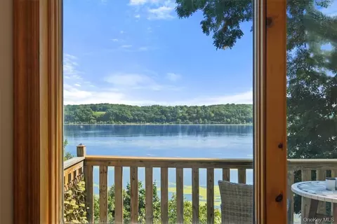 422-424 York St, Saugerties, NY 12477