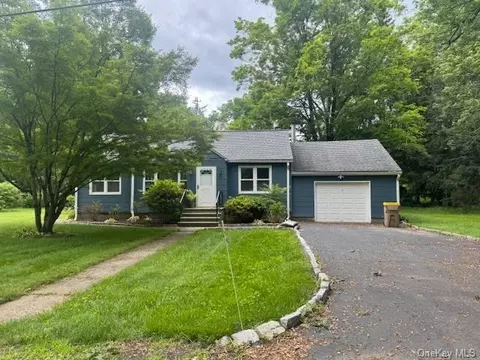 23 White Rd, Putnam Valley, NY 10579