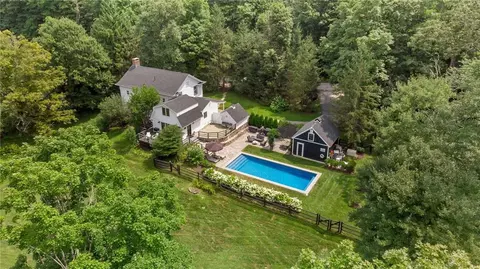36 Church Hill Rd, Kent, NY 10512