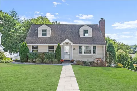 18 Kingston Ave, Harrison, NY 10604