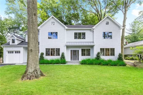 7 Red Oak Dr, Rye, NY 10580