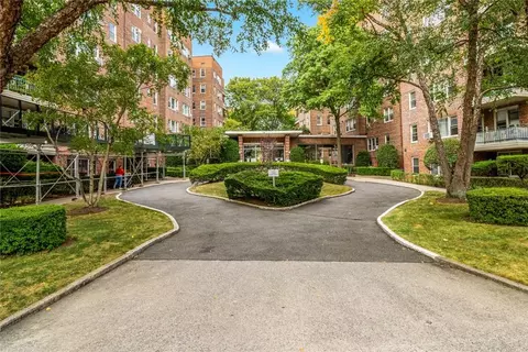 3750 Hudson Manor Ter #4DW, New York, NY 10463