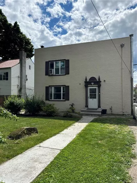 47 Longmeadow Rd, Yonkers, NY 10704