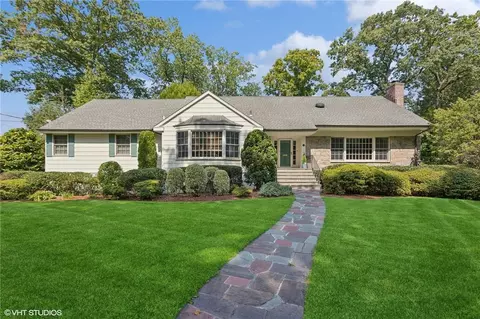 19 Myrtledale Rd, Scarsdale, NY 10583