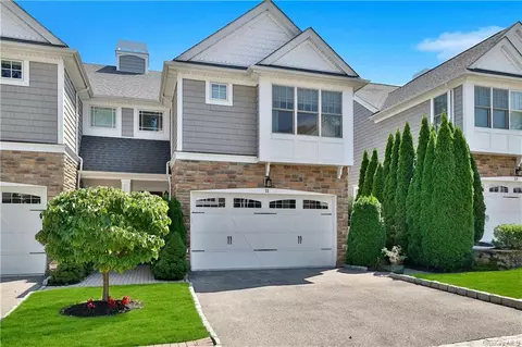 11 Hidden Ridge Ct, Scarsdale, NY 10583