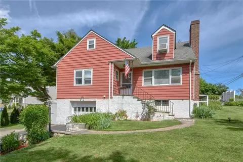 1 Harrison St, Harrison, NY 10604