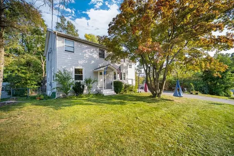 806 Heard Ave, Maybrook, NY 12543