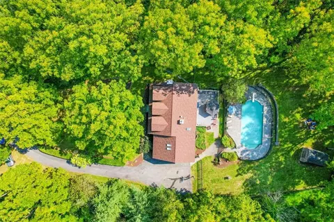 43 Green Meadow Rd, Florida, NY 10921