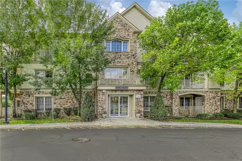24 N De Baun Ave N #202, Ramapo, NY 10901