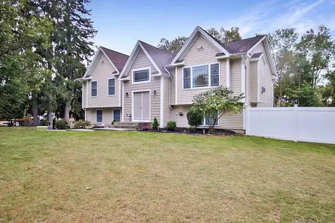 237 Quaker Rd, Pomona, NY 10970