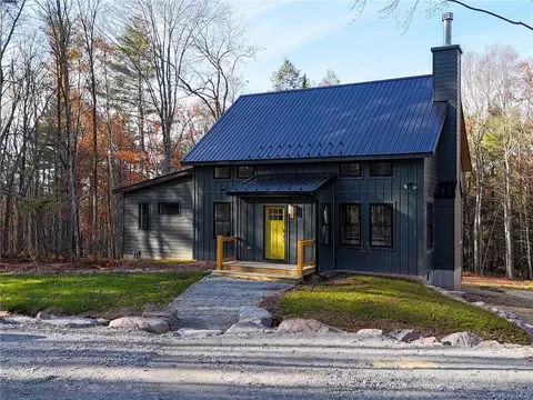 46 Wood Oak Dr, Tusten, NY 12764