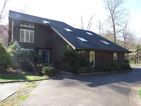 472 Sprout Brook Rd, Philipstown, NY 10524