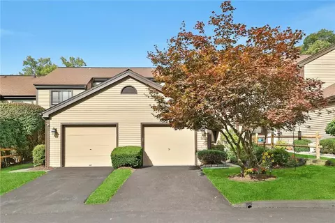 94 Deer Run, Ossining, NY 10562