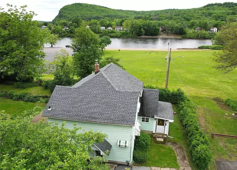 1 River St, Port Jervis, NY 12771