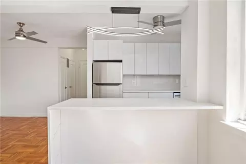 230 Pelham Rd #5E, New Rochelle, NY 10805