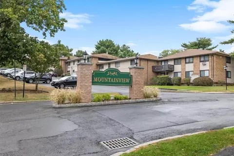 196 Sierra Vista Ln, Clarkstown, NY 10989