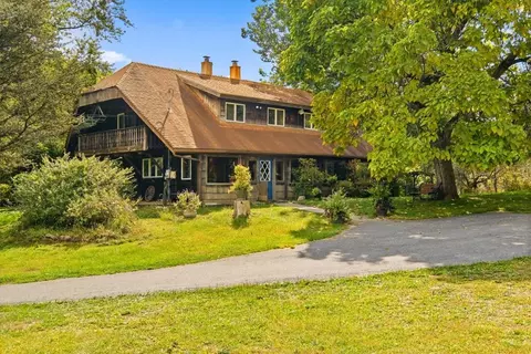 227 Horsepound Rd, Kent, NY 10512