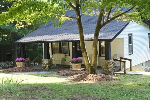 73 Marl Rd, Shawangunk, NY 12566
